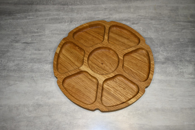Менажница из дуба на 7 секций, Ø27 см от мастерской DIVIRO